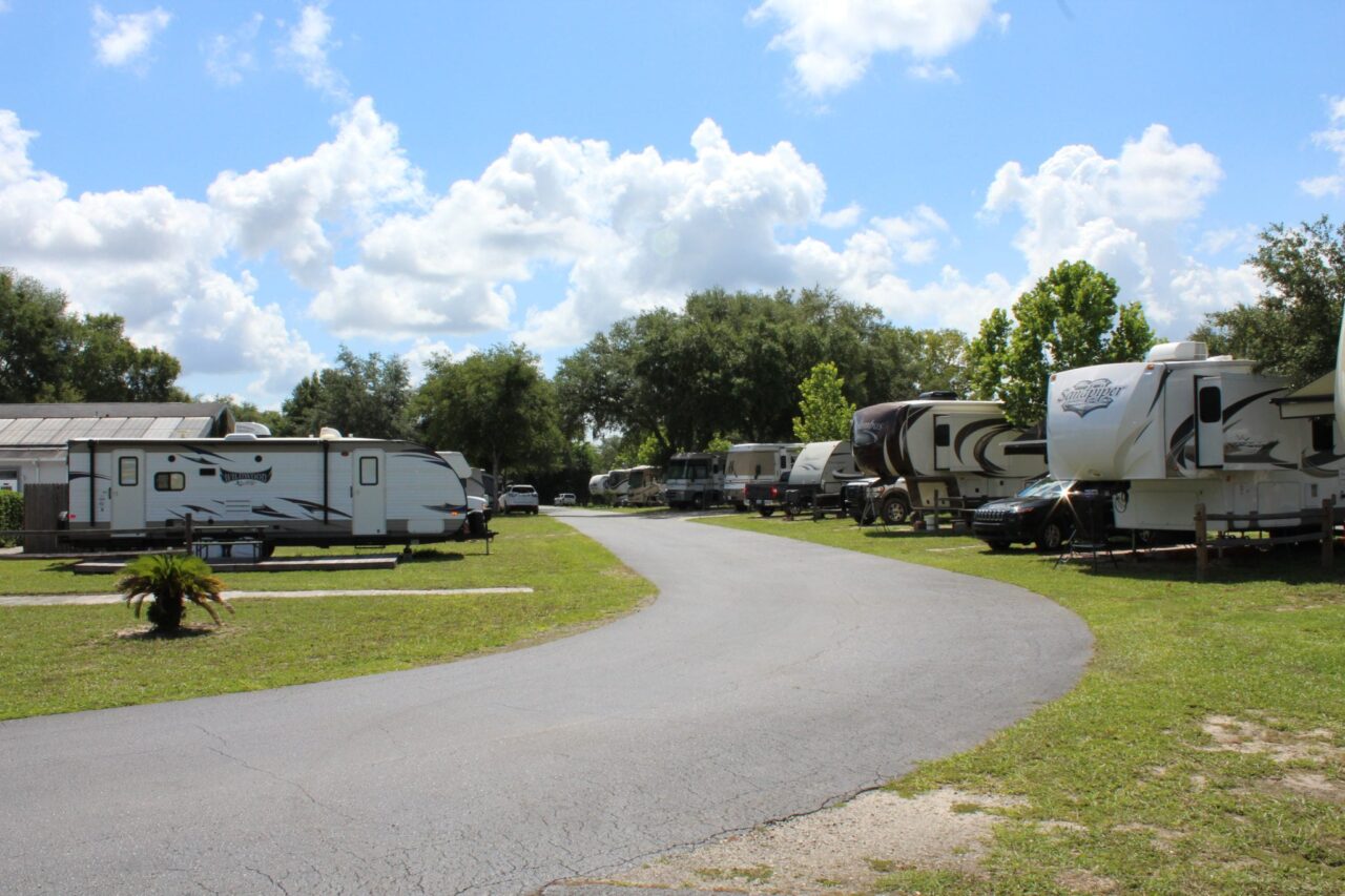 Escape to Paradise: Your Guide to Quail Roost RV Campground in Florida